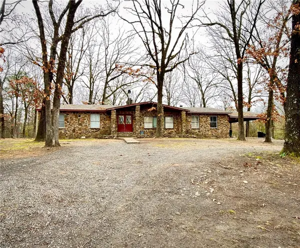 840 Miller Road, Ola, AR 72853