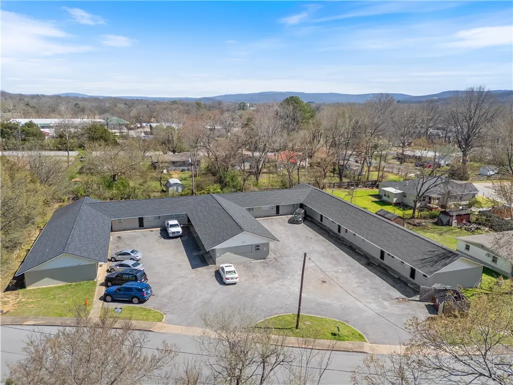 1212 S Dunn Avenue, Fayetteville, AR 72701 - #1