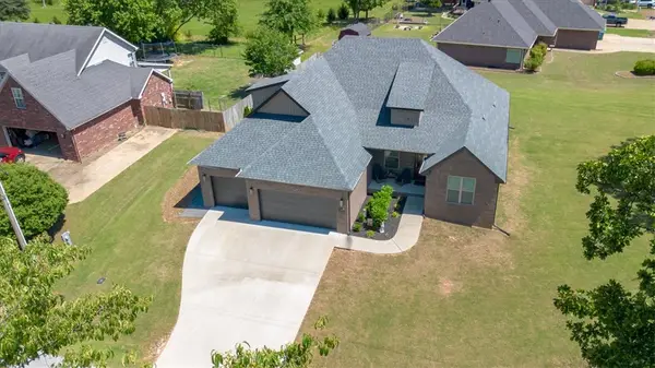 65 Taylor Drive, Bella Vista, AR 72714
