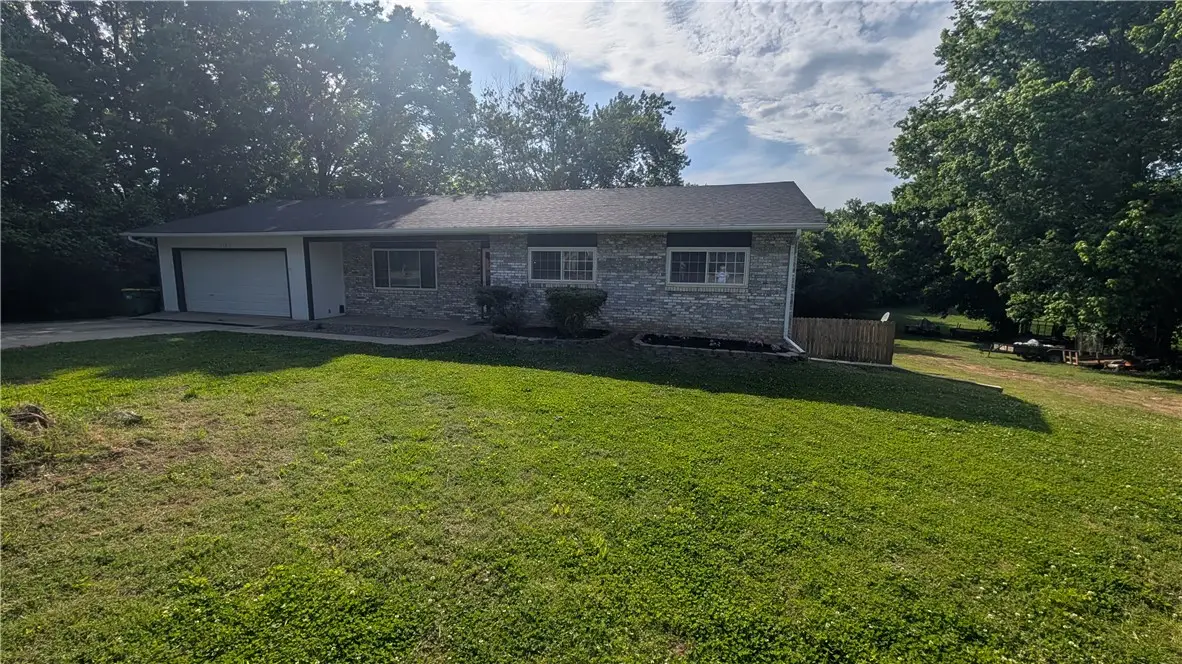117 N Cynthia Avenue, Farmington, AR 72730 - #1