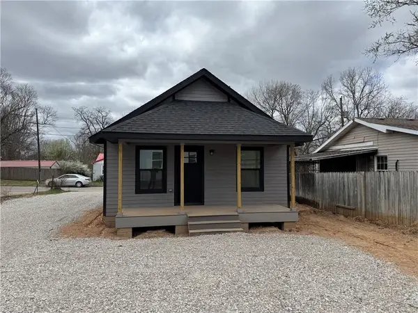 311 Douglas Street, Berryville, AR 72616