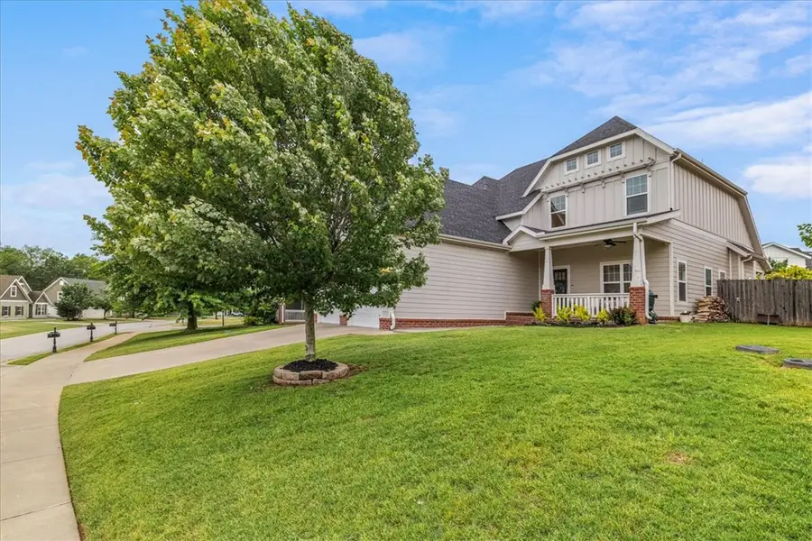 1114 Chancery Lane, Cave Springs, AR 72718 - #2