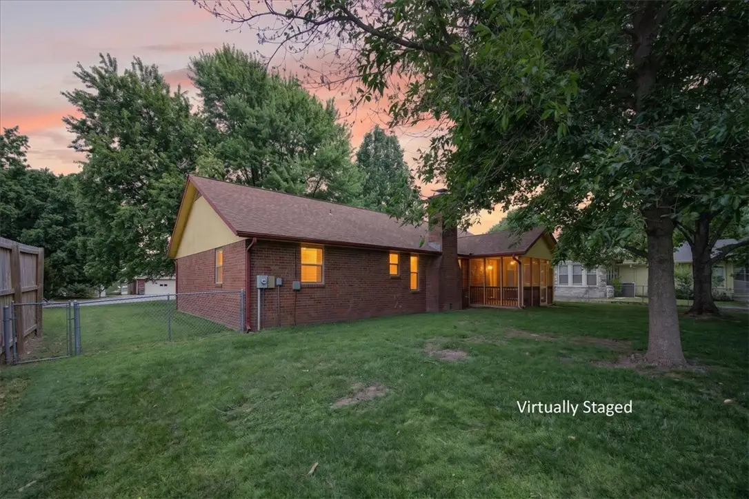 5586 Walden Street, Lowell, AR 72745 - #1