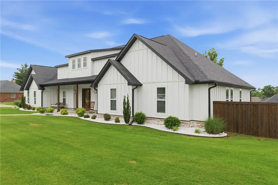 1575 Winters Street, Pea Ridge, AR 72751 - #3