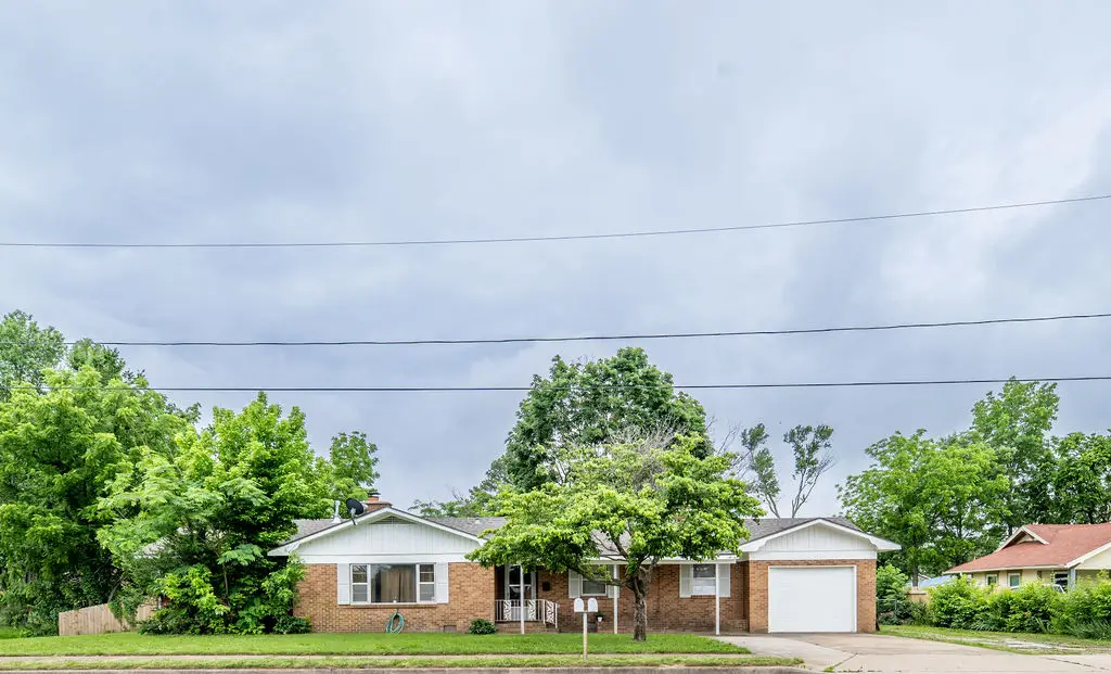 410 W Olive Street, Rogers, AR 72756 - #1