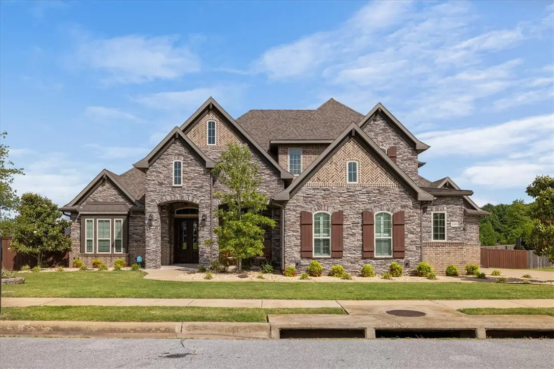 1300 Birkshire Court, Cave Springs, AR 72718 - #1