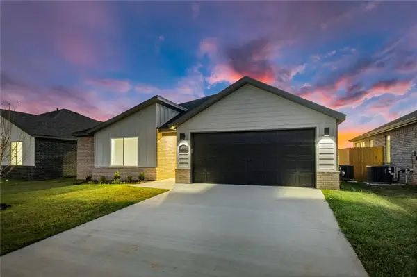 6420 NW Zella Street, Bentonville, AR 72713