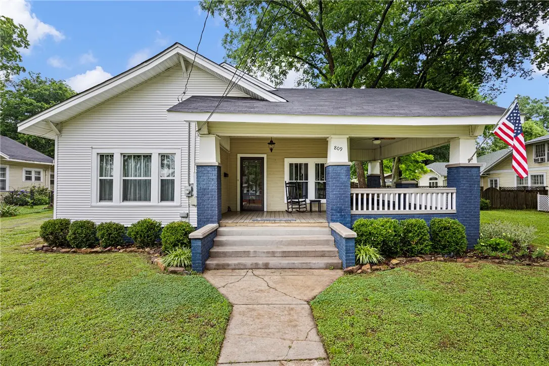 809 N Oak Street, Morrilton, AR 72110 - #1