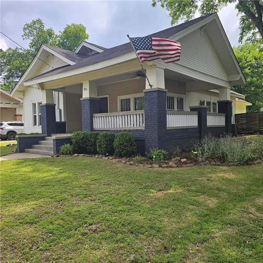 809 N Oak Street, Morrilton, AR 72110 - #2
