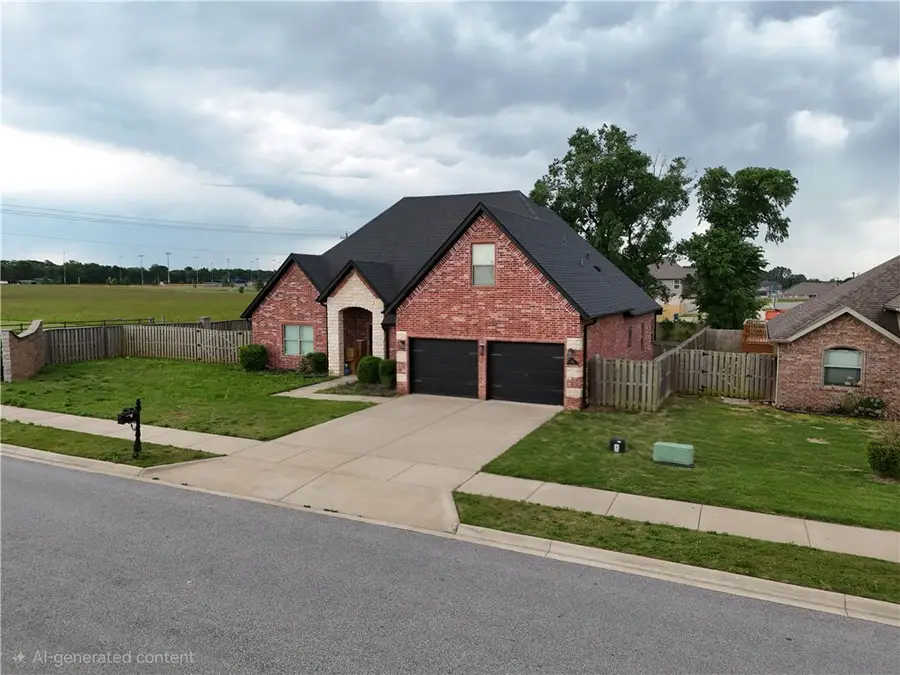 900 Sunset Lane, Centerton, AR 72719 - #2