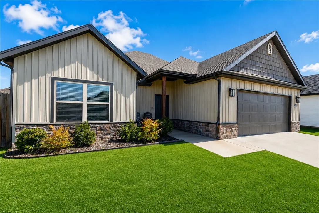 1010 Sunshine Court, Centerton, AR 72719 - #1