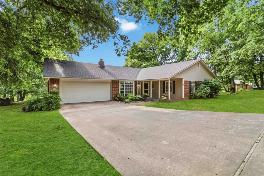 2560 Orchard Hill Road, Siloam Springs, AR 72761 - #2