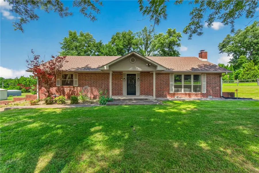 485 N Elm Street, Elm Springs, AR 72762 - #2