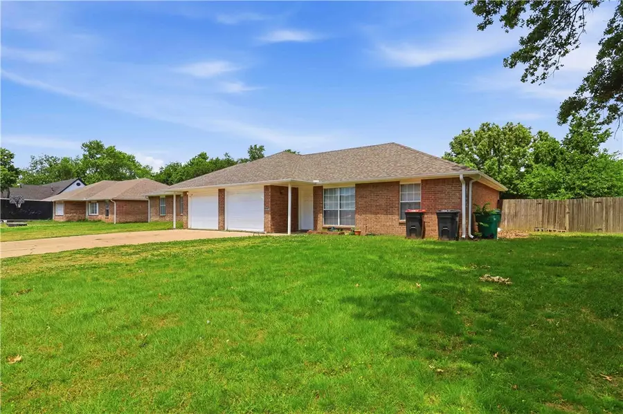 2698 Ruth Avenue #A&B, Springdale, AR 72764 - #3