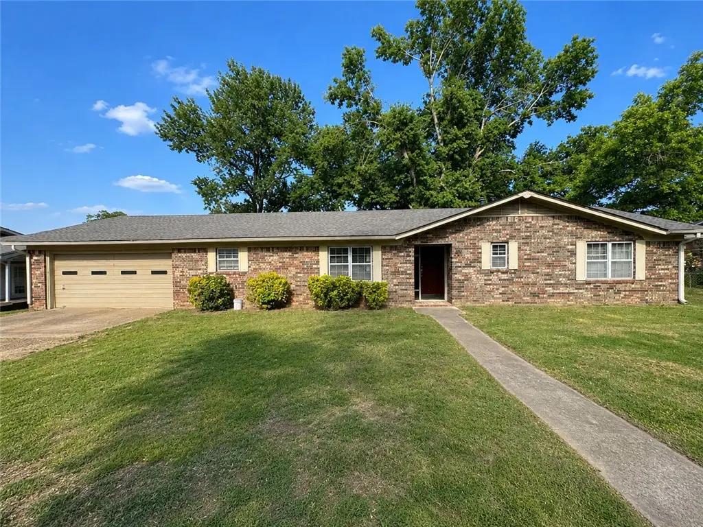202 Meadow Place, Clarksville, AR 72830 - #1
