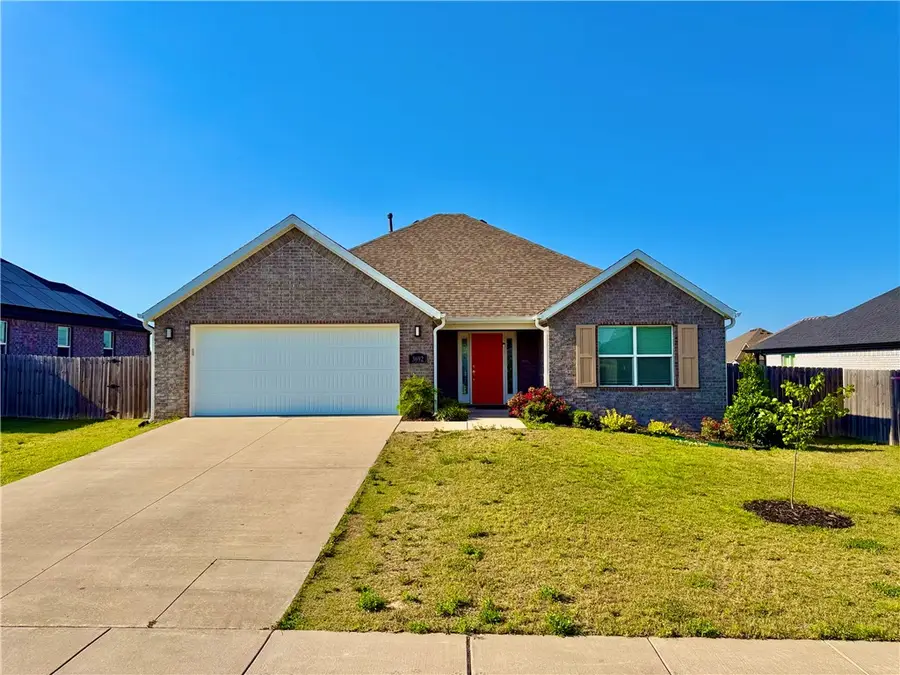3692 Avon Avenue, Springdale, AR 72764 - #2