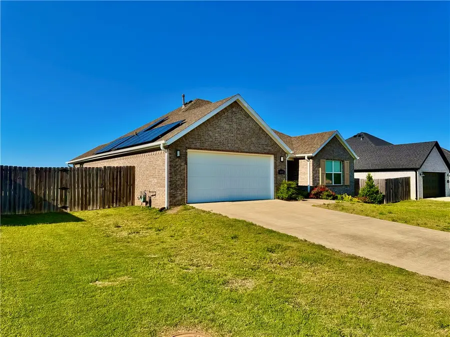 3692 Avon Avenue, Springdale, AR 72764 - #3