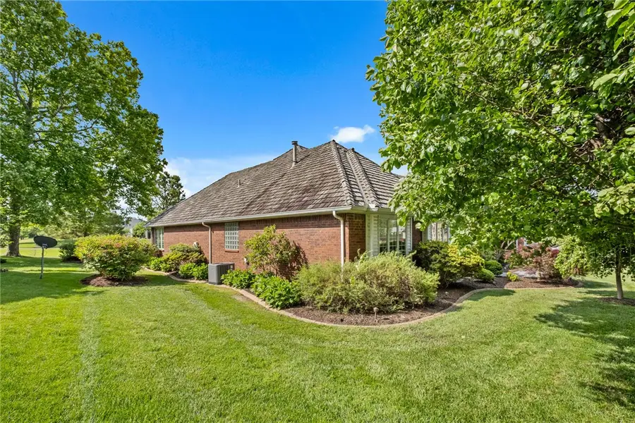18 W Champions Boulevard, Rogers, AR 72758 - #3