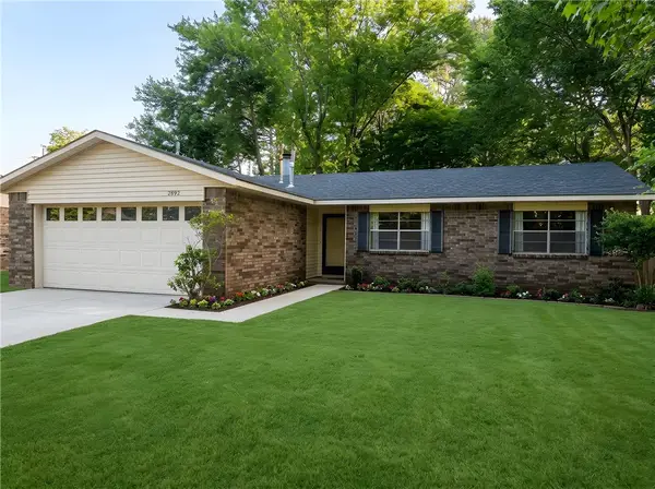 2892 Peg Lane, Fayetteville, AR 72703