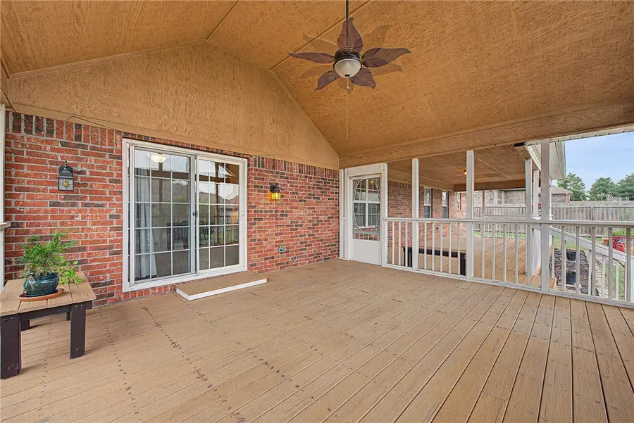 211 Monroe Street, Centerton, AR 72719 - #2