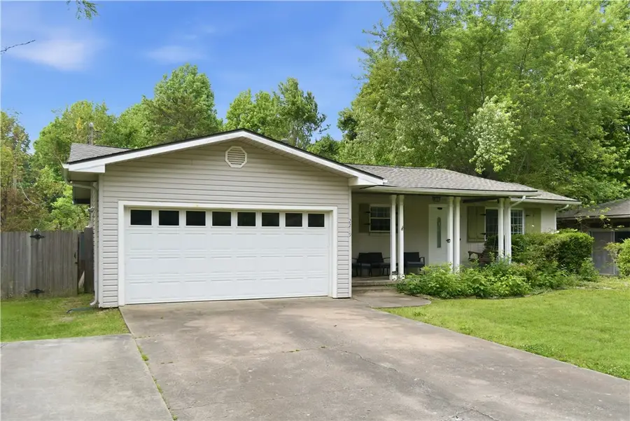 2219 W Ora Drive, Fayetteville, AR 72701 - #2