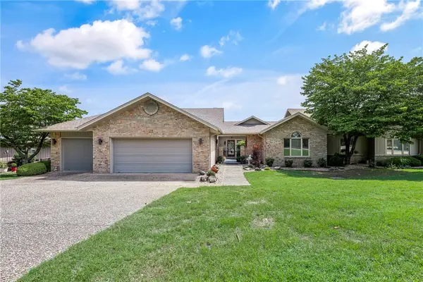 17 Kipling Circle, Bella Vista, AR 72715