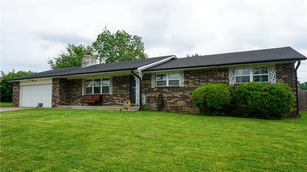 1909 S 11th Street, Rogers, AR 72758 - #1