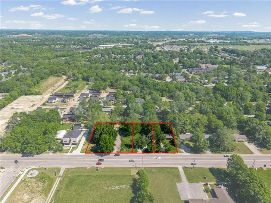 2460 Wedington Drive, Fayetteville, AR 72701 - #2