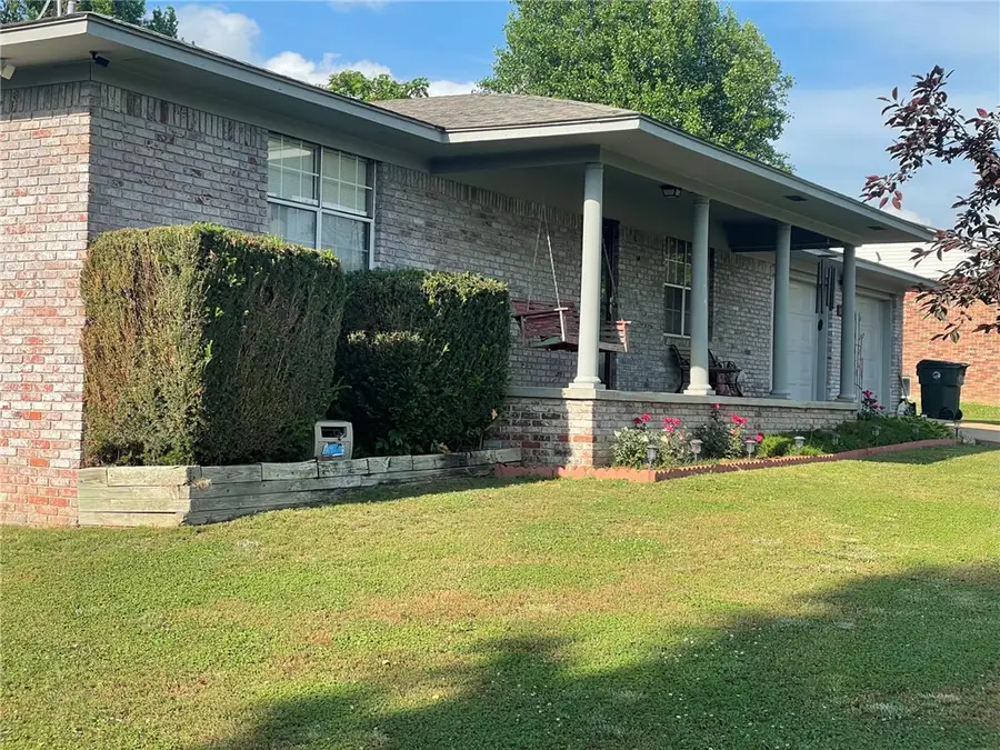 1218 Laura, Berryville, AR 72616 - #2
