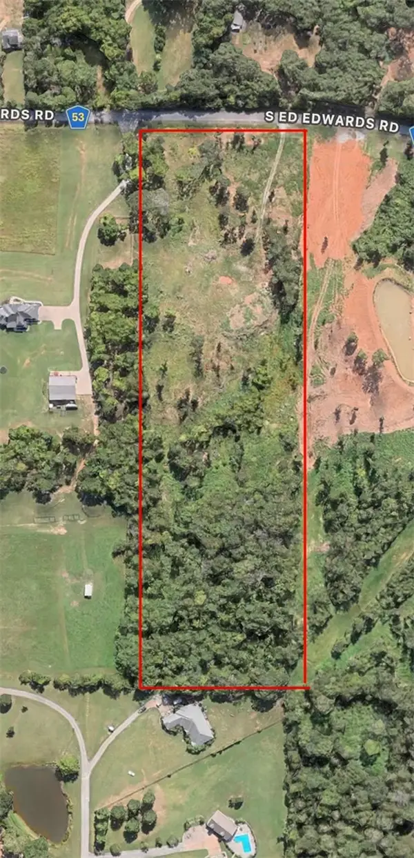 2277 S Ed Edwards Road, Fayetteville, AR 72701