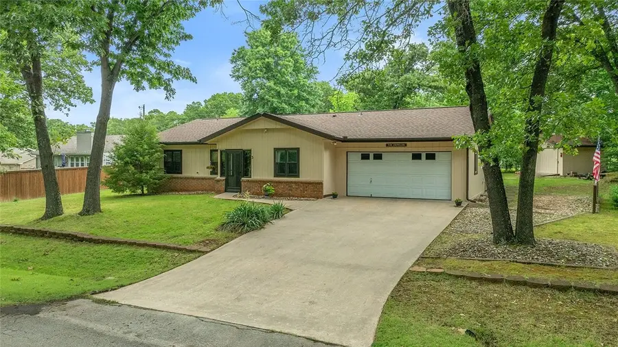 3 Clevedon Circle, Bella Vista, AR 72715 - #3