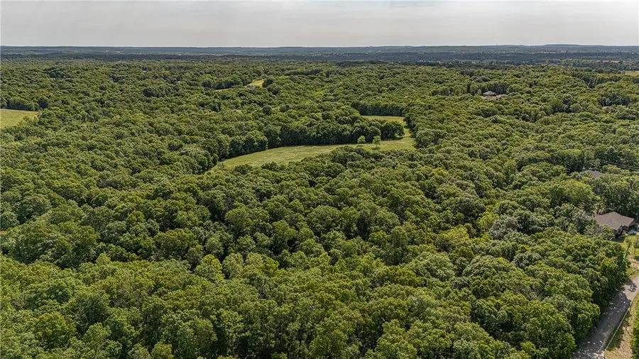 26 Rochester Drive, Bella Vista, AR 72714 - #3