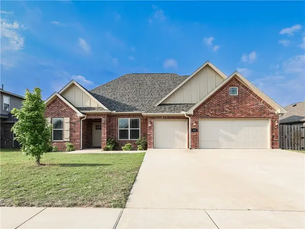 467 Tartaglia Avenue, Tontitown, AR 72762