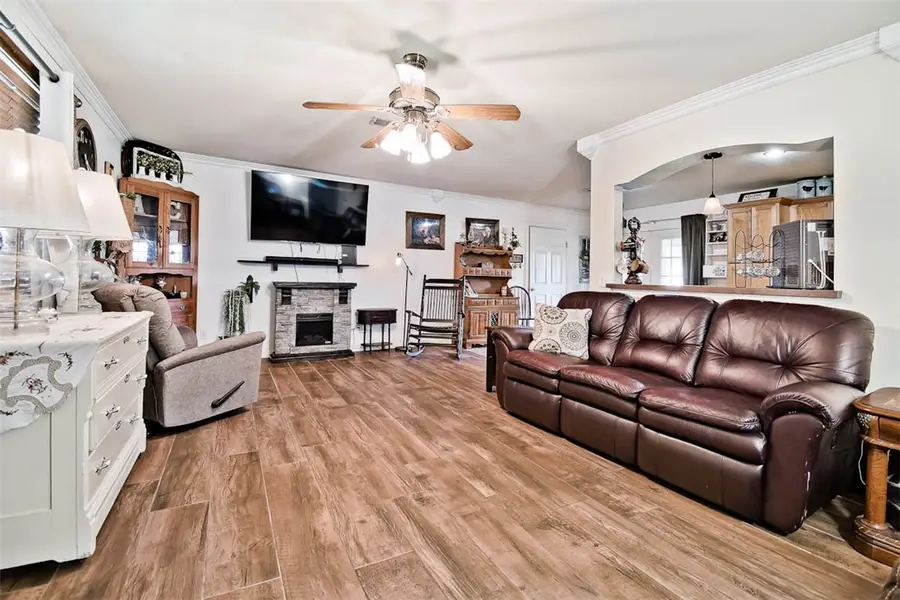 331 W Willow Avenue, Farmington, AR 72730 - #3