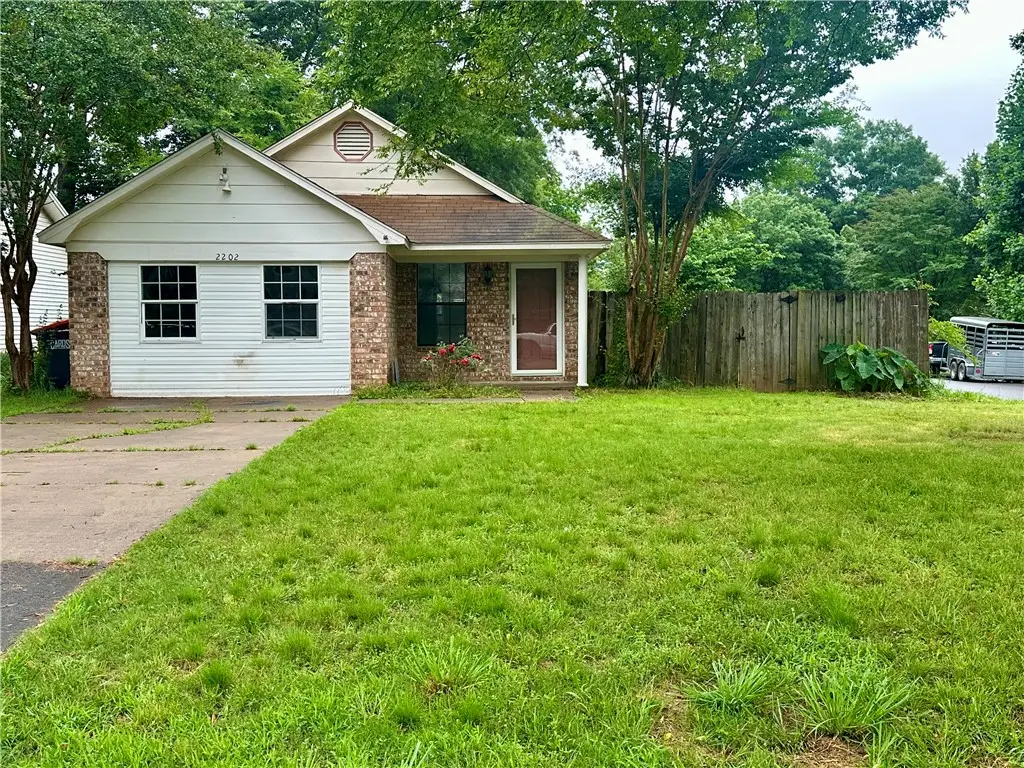 2202 S Jackson Cove, Russellville, AR 72802 - #1