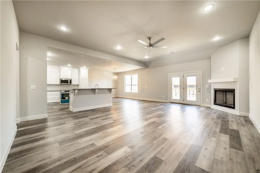 1013 Glass Street, Cave Springs, AR 72718 - #2