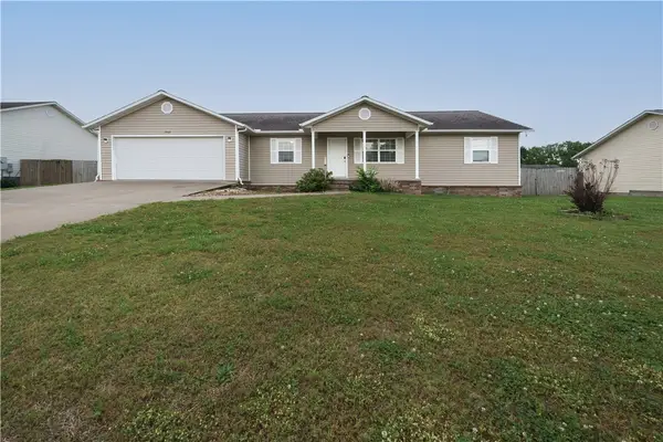 1303 Sunset Boulevard, Berryville, AR 72616