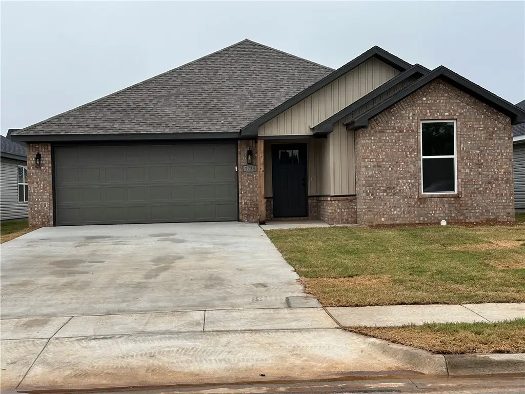 1724 Gerald Shay Road, Gentry, AR 72734 - #1