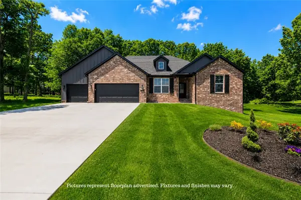 5121 S Pleasant Valley, Gentry, AR 72734