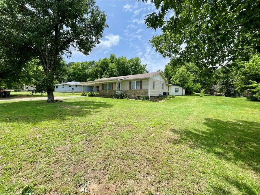 1904 S Knoxville Avenue, Russellville, AR 72802 - #3