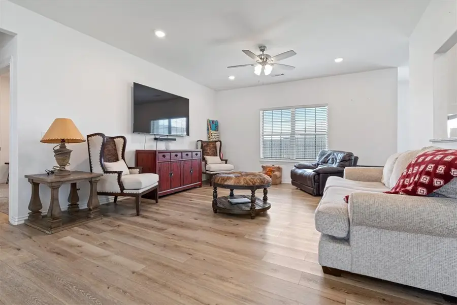 201 Pin Oak Street, Gentry, AR 72734 - #3