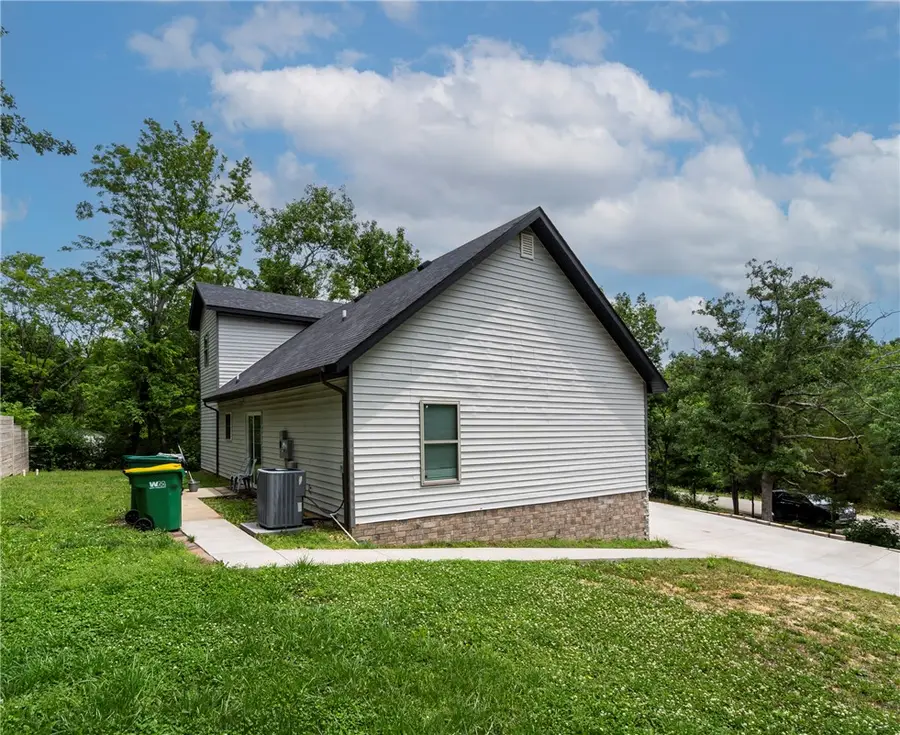 41 W Ozark Trail, Fayetteville, AR 72701 - #2