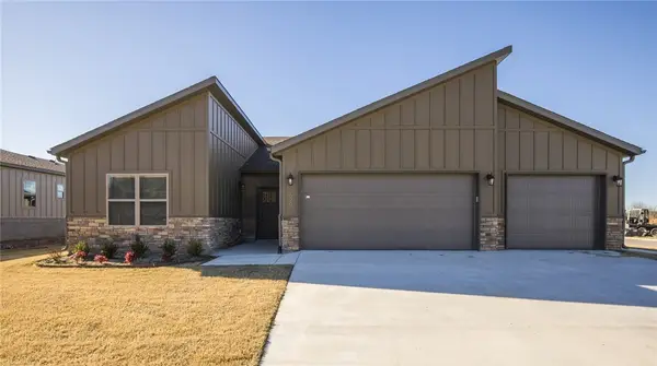 2629 N Justin Drive, Fayetteville, AR 72704