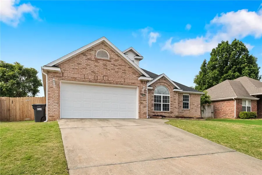 3099 Eagle Crest Circle, Springdale, AR 72762 - #3