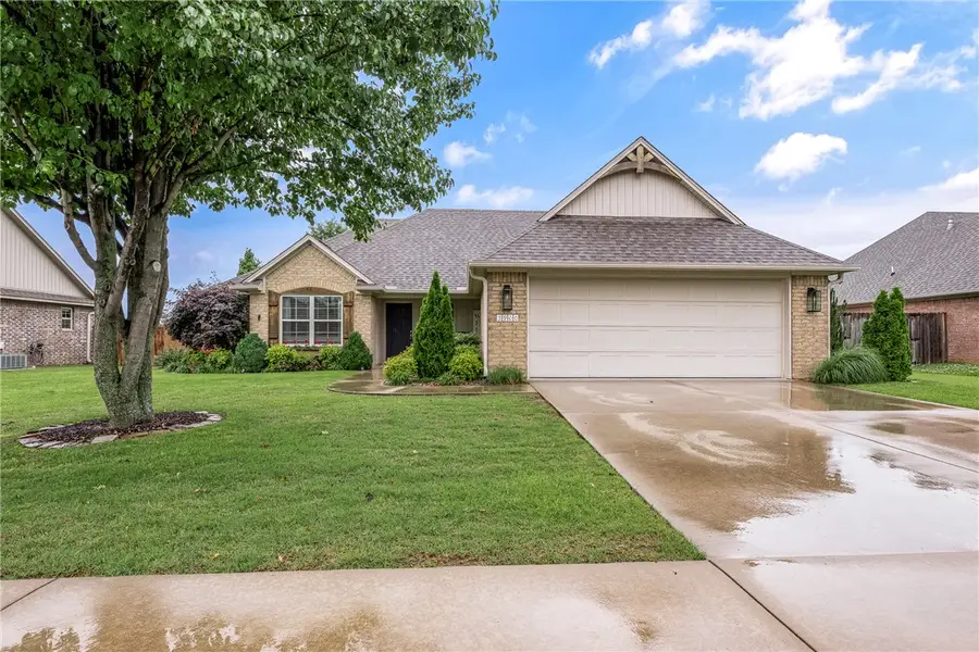 3900 W Mountain View Drive, Fayetteville, AR 72704 - #2