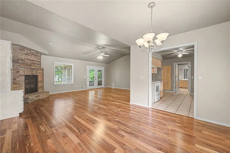 7 Shanklin Drive, Bella Vista, AR 72715 - #2