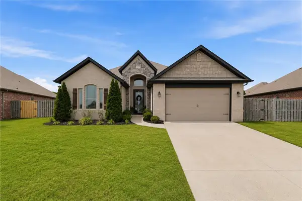 5611 W Alder Lane, Rogers, AR 72758