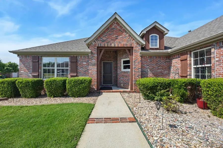 430 Verona Way, Centerton, AR 72719 - #2