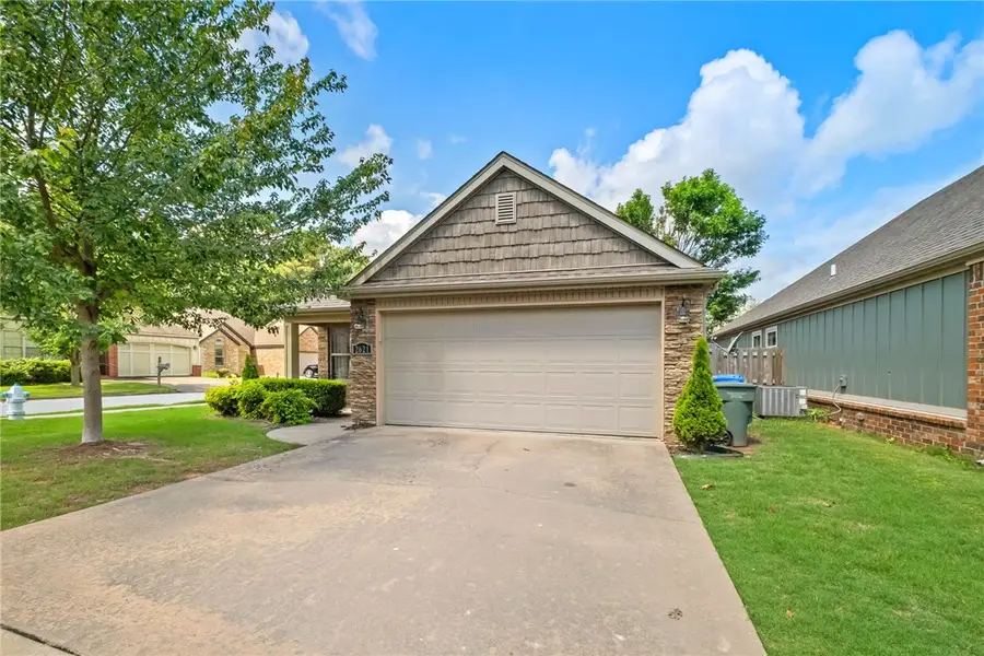 2621 N Sierra Avenue, Fayetteville, AR 72703 - #3