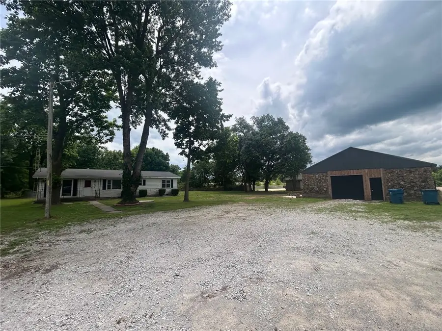 1002 1st Avenue, Gravette, AR 72736 - #2